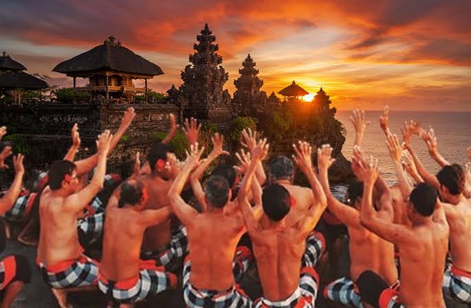 Uluwatu Sunset and Kecak Dance Tour