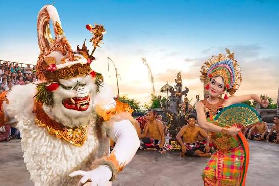 Uluwatu Sunset and Kecak Dance Tour extra 2
